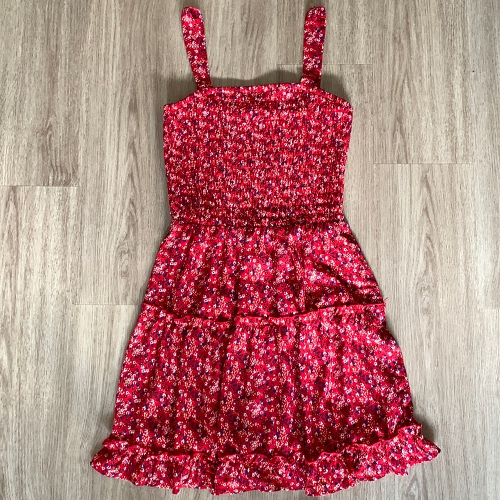 Beautiful red dress!!